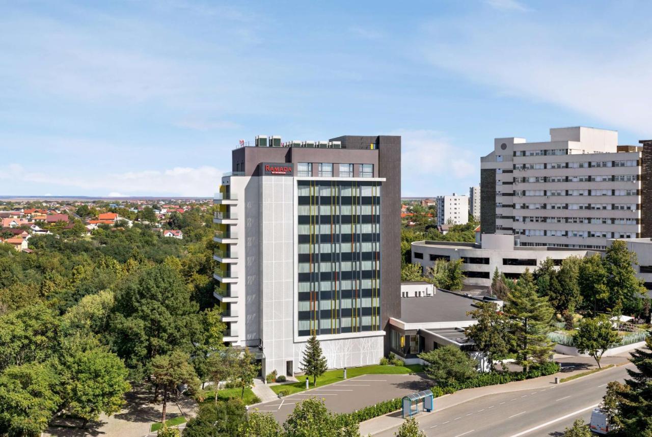 מלון Ramada By Wyndham Slatina Parc מראה חיצוני תמונה