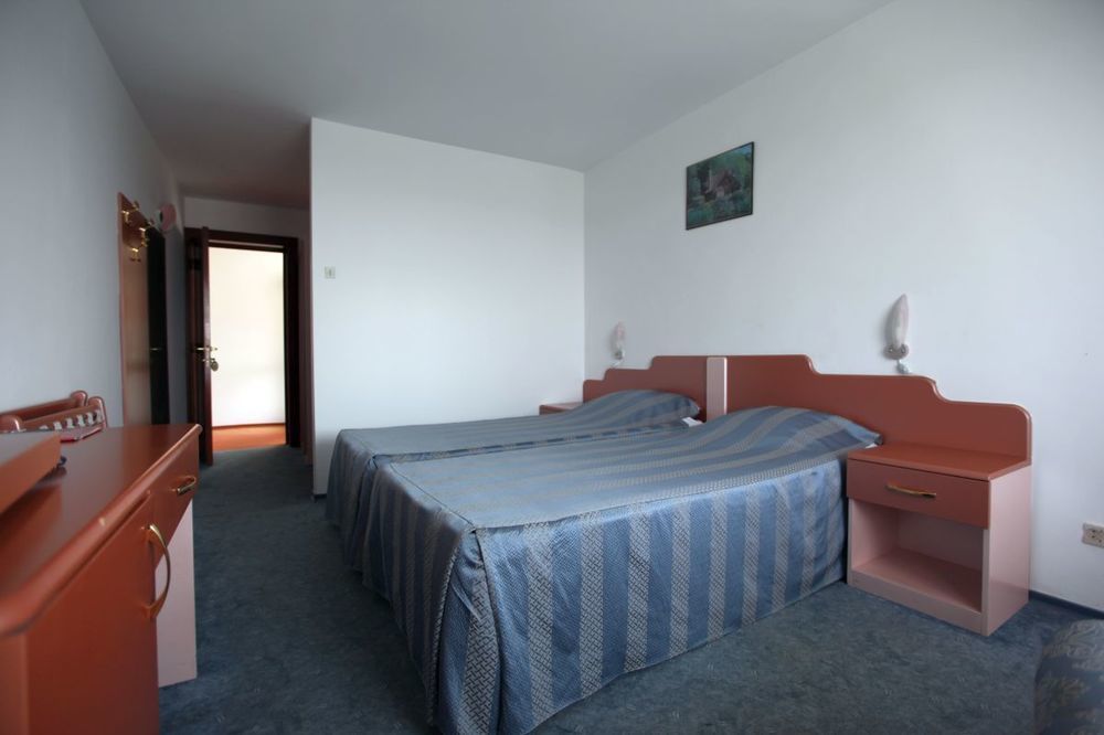 מלון Ramada By Wyndham Slatina Parc מראה חיצוני תמונה